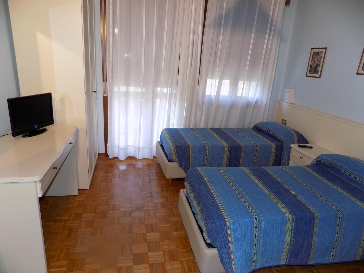 Hotel Udinese Da Aldo 예솔로 외부 사진